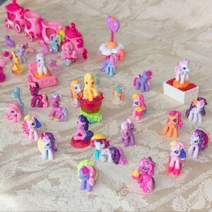 My Little Ponies, Accessories & Train. Discontinued Lot Of 28 Ponies! 2000-2010
